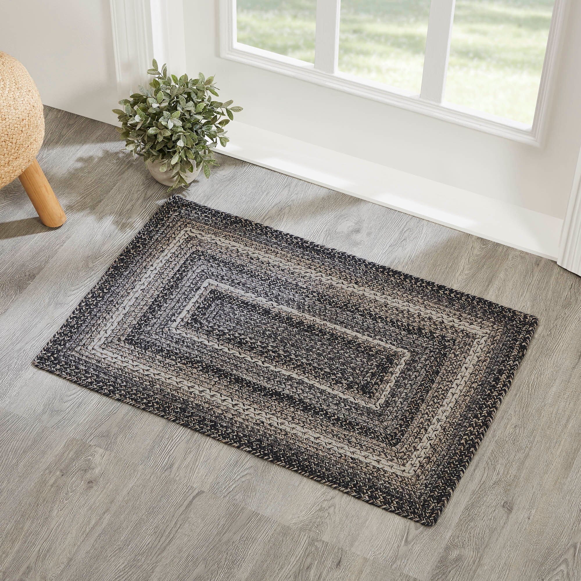 Sawyer Mill Black Rectangle Braided Rug 24x36