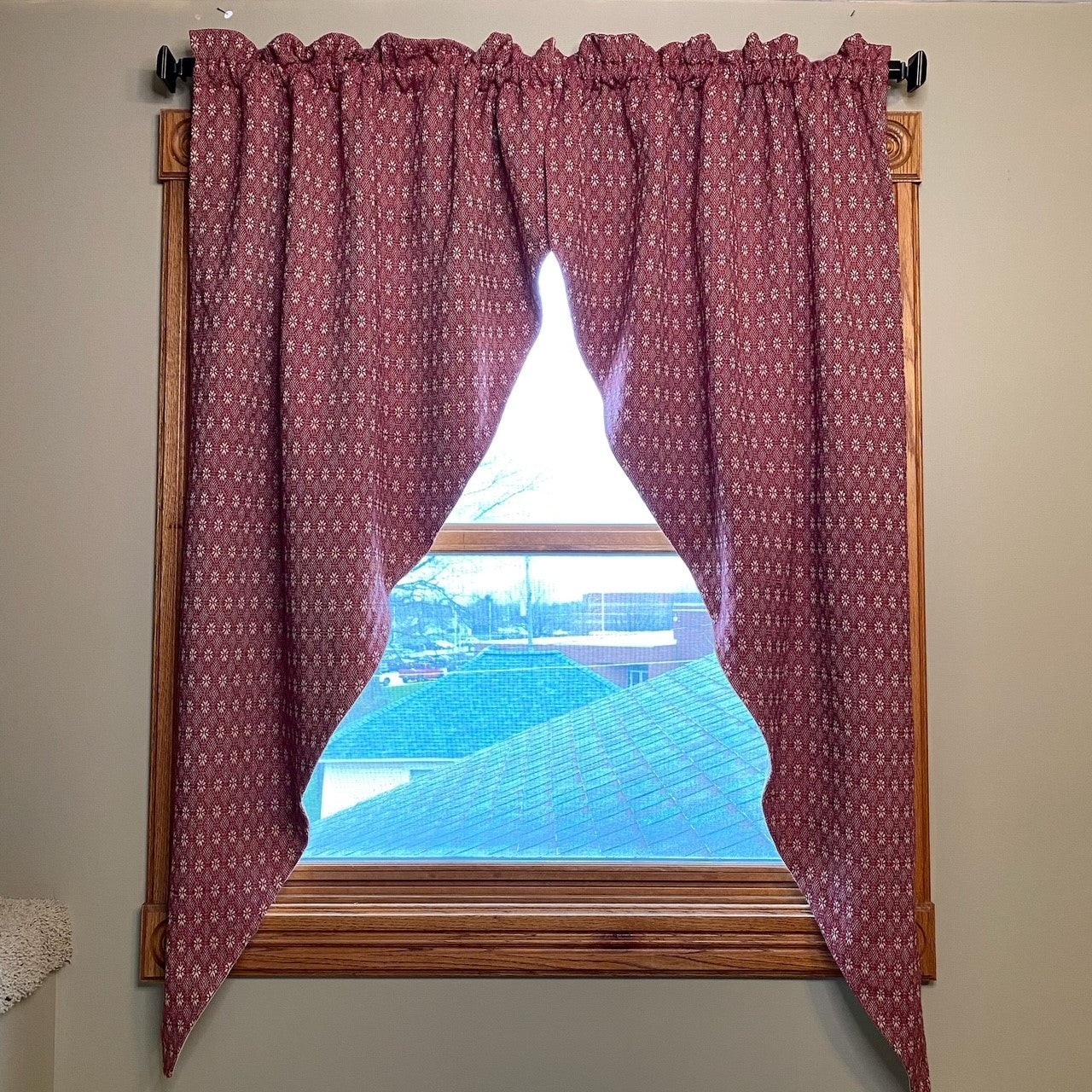 Pine Creek Packsville Rose Cranberry and Linen Woven Swag Curtains 63"