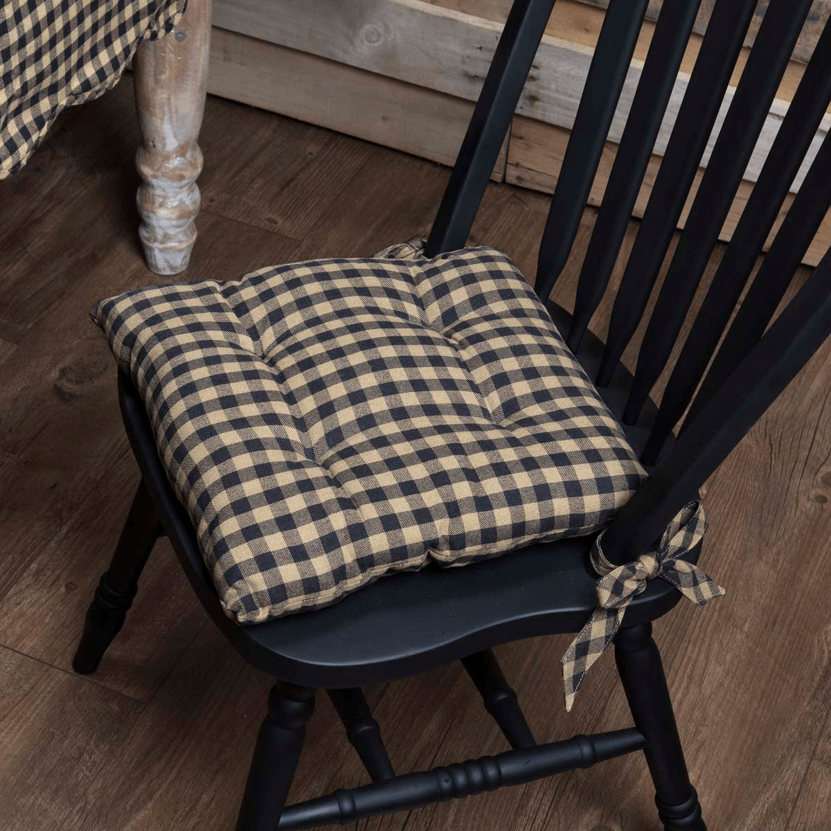 Black and white gingham chair shop pads