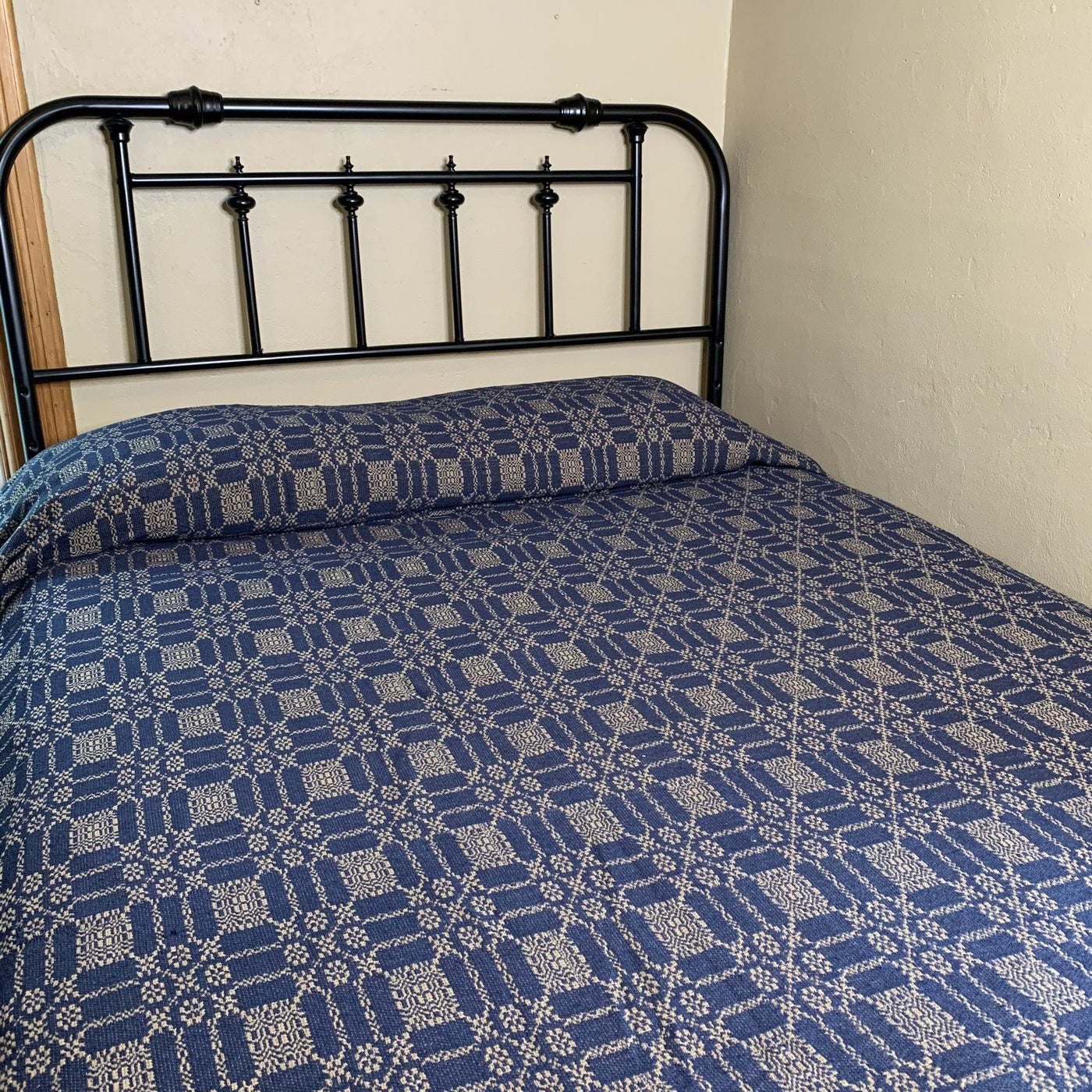 Autumn Frost Navy and Tan Bedding