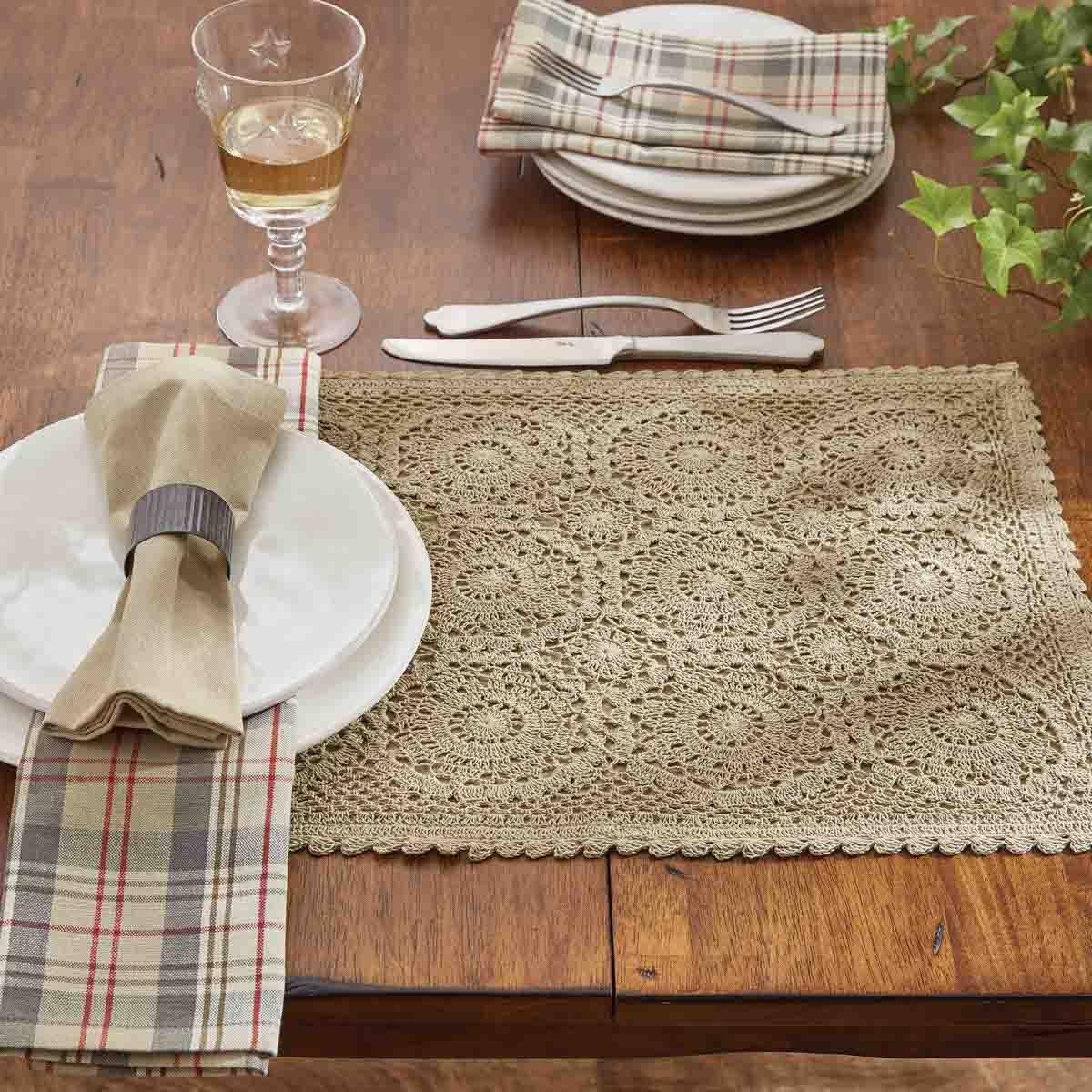 Lace Oatmeal Kitchen