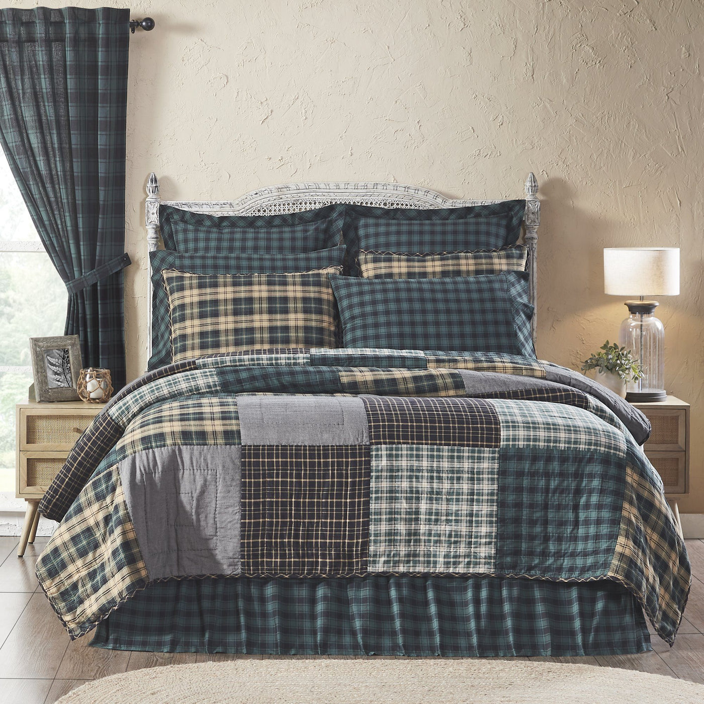 Pine Grove Bedding