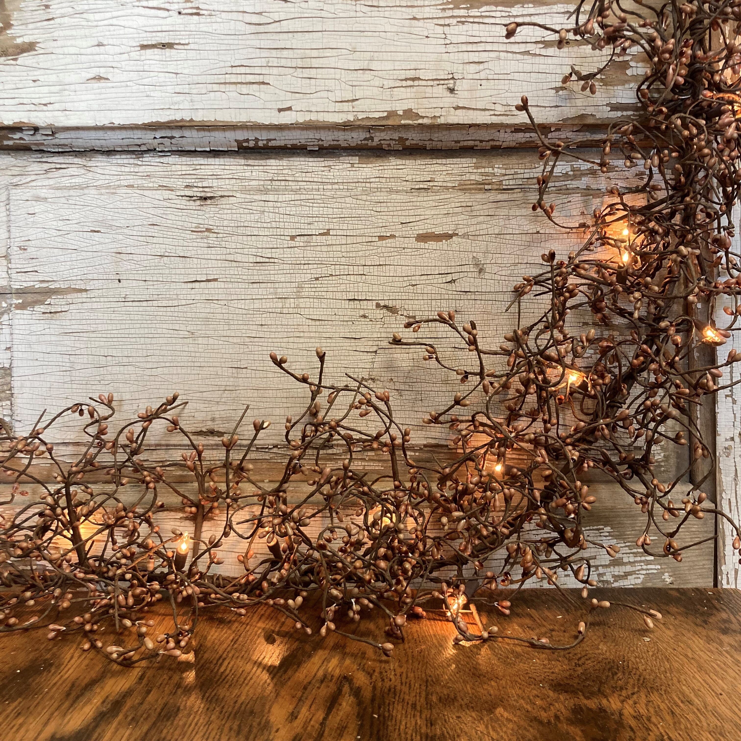 EV-104N Primitive Pip Berry Garland in Burgundy Color W/ Rusty Metal EV-104N Primitive Pip Berry Garland in Burgundy Color W/ Rusty Metal