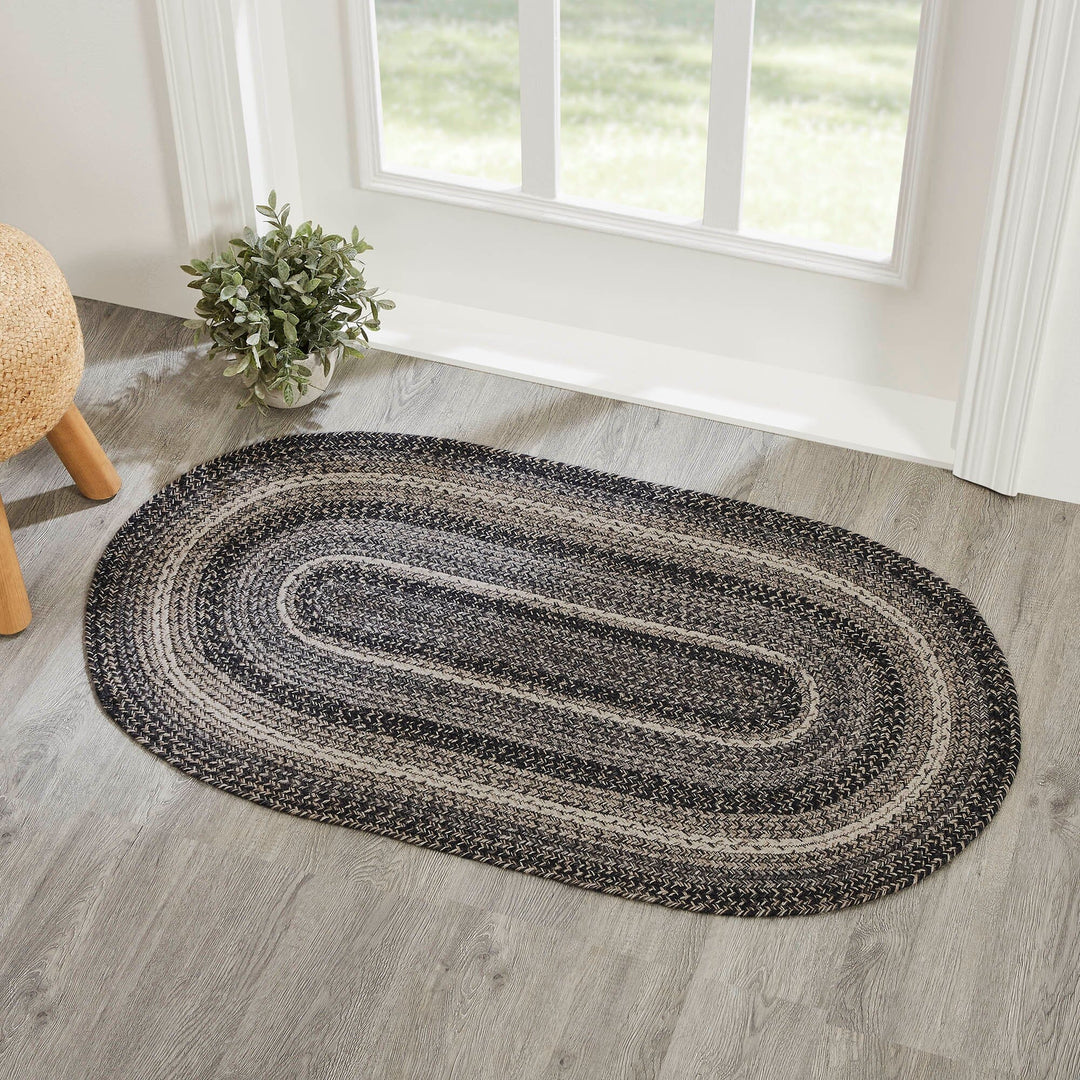 Sawyer Mill Black Oval Braided Rug 27x48