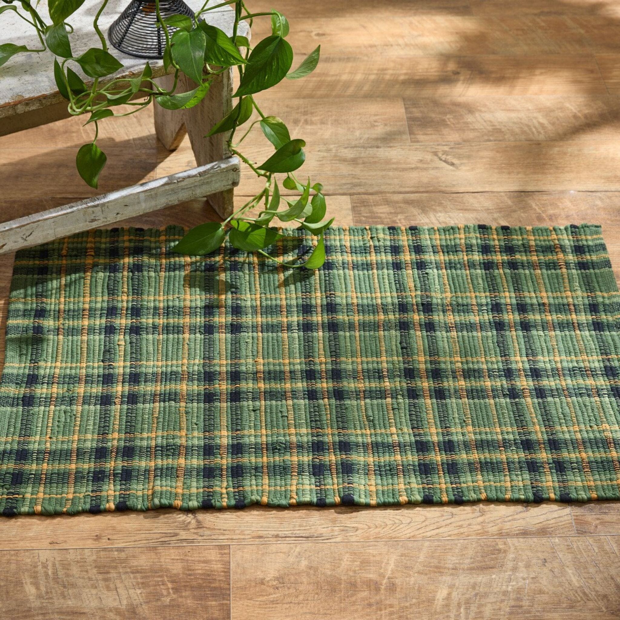 Park Designs Sage Green & Black Plaid 2x3' Chindi Rag Rug