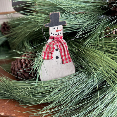 Snowman with Scarf Ornament - Primitive Star Quilt Shop