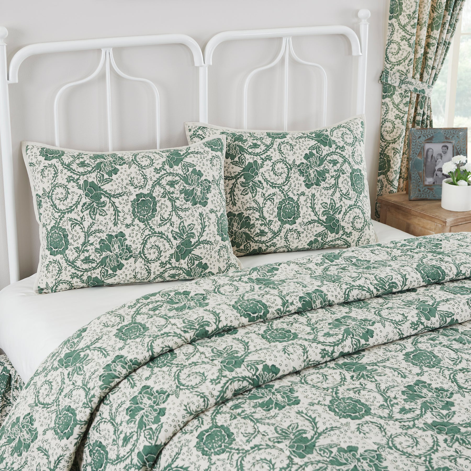 Dorset Green Floral Quilted Coverlet