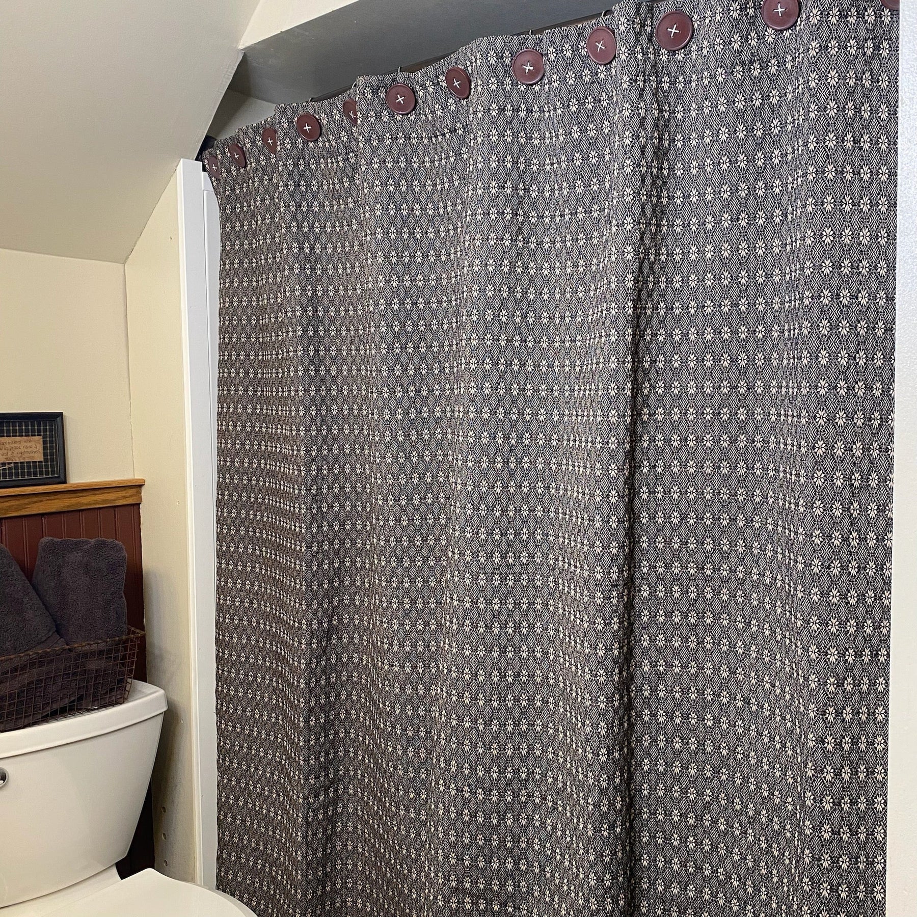 Pine Crek Packsville Rose Black And Linen Woven Shower Curtain