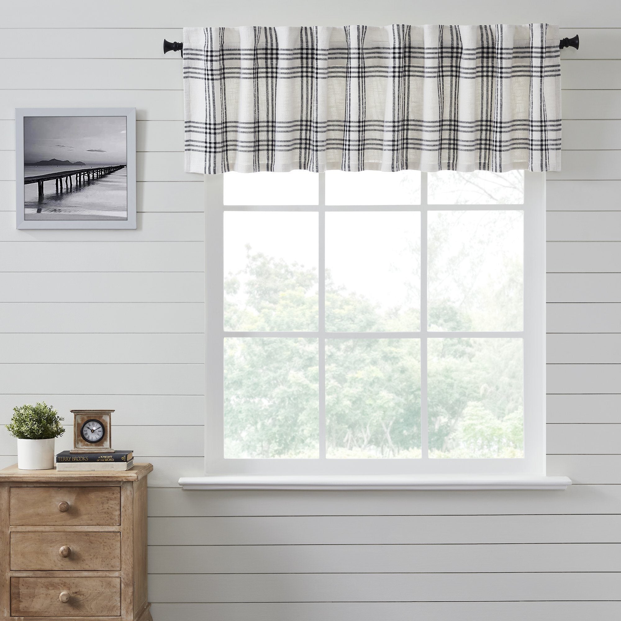 Black Plaid Lined Valance 90"