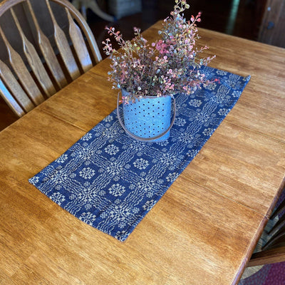 Gettysburg Navy and Tan Woven Table Runner 32" - Primitive Star Quilt Shop